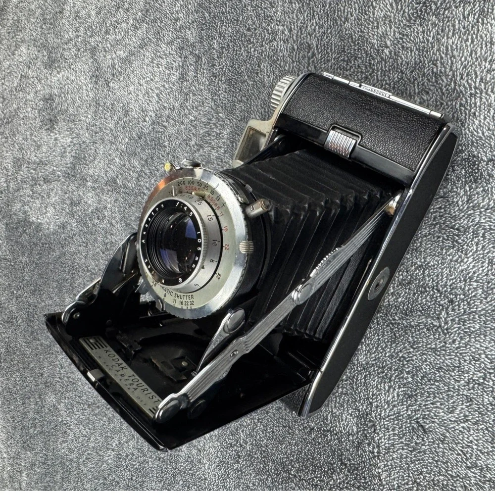 Vintage Kodak Signet 35 35mm Rangefinder Camera with Leather Case Black Silver